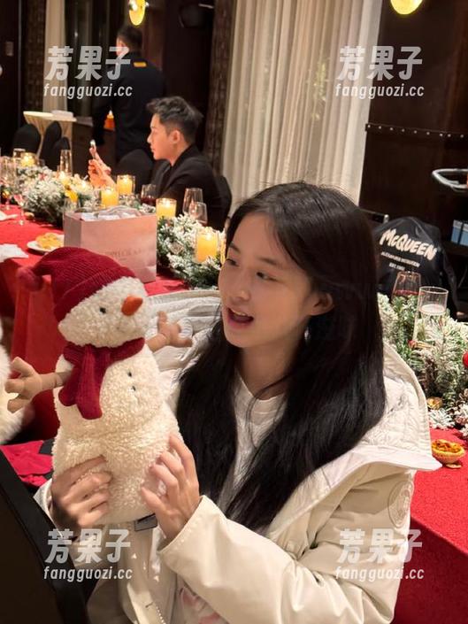 好奇心驱使下，我下载www.17，结果脑袋里都是八卦滋味