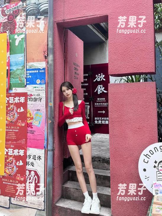 “17c吃瓜”手把手教你如何在永久黑料中找到快乐源泉，完全不要脸！