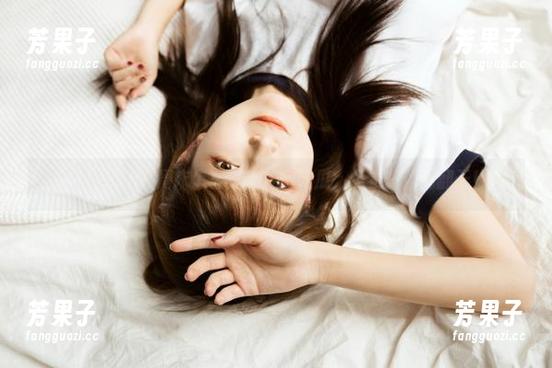周末怎么过？17c吃瓜，免费陪你嗨翻天！