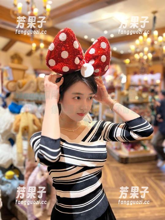 “51cg吃瓜网”就是聚集各种消息，像个漂浮的梦，时不时让我想要一探究竟。