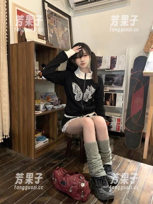 51吃瓜今日更新：别让吃瓜的机会溜走，快来滋润你的八卦！