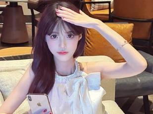 点开“51吃瓜群众”的链接，我的好奇心被彻底激活了，哈哈哈，继续刷！