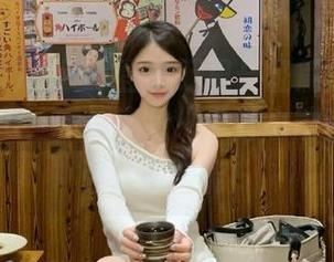 用iOS登录万里长征篇黑料正能量886su，瞬间变身“八卦小能手”，勉强开始全能！