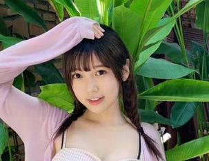 在线刷屏，“91cgcom”里的八卦像烟花一样闪烁，妙不可言！