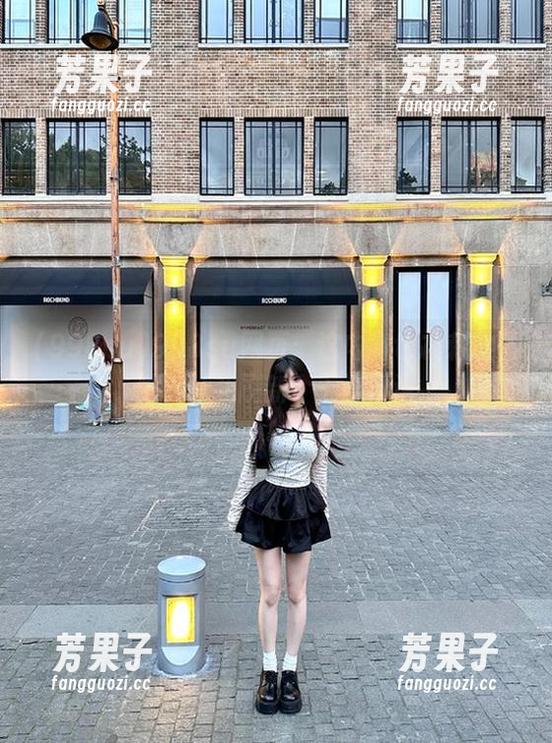 998su网页：这内容也忒刺激了吧？让我刷新个十遍再说
