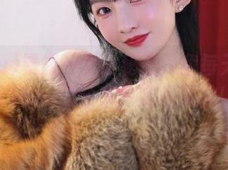 暴露一个小秘密：我每天都期待998su的分享，超级瞩目！