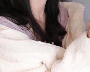 瓜虽好，心上人更香，九一吃瓜苹果版让人感受到了一种莫名的惆怅。