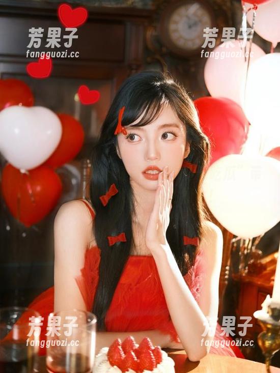 导航时间到：“全网吃瓜”带你在火爆八卦里溜达溜达！