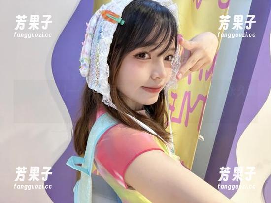 一仰头，吞下吃瓜511的万千信息，永久消化中……