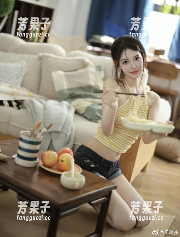 “吃瓜511”的每个链接，总有一种让人一探究竟的冲动，诱人得不行。