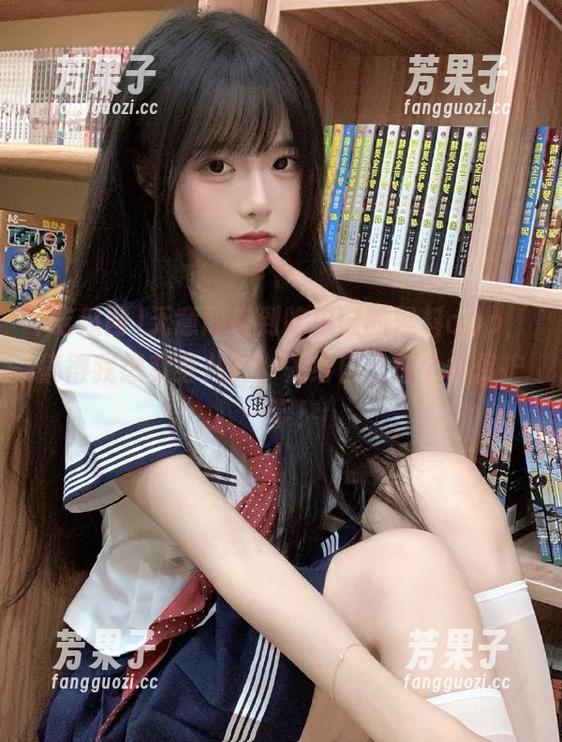 无意间碰到吃瓜网的黑料app，搞得我想变身八婆，先给自己打个伞保护一下！