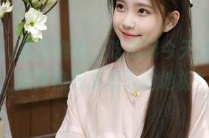 首页瞧瞧，吃瓜网今天又没忍住，瓜皮热得像夏天的地板！