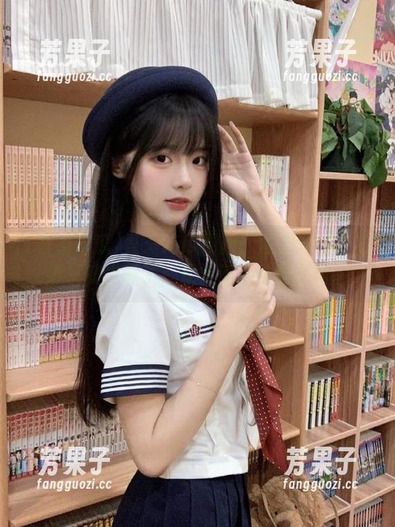 吾爱吃瓜更新：爆料界的灰姑娘又被发现了，果然话题依旧不断。