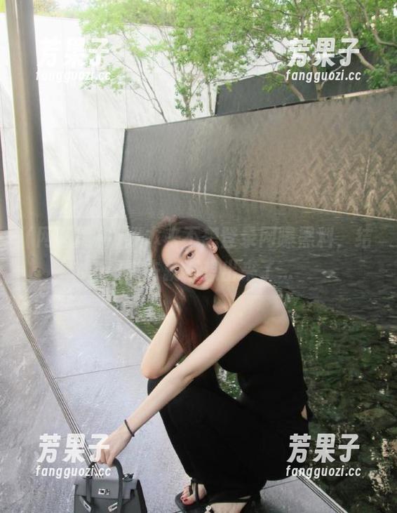 我本来不想登录网曝黑料，结果进去就不想出来了...