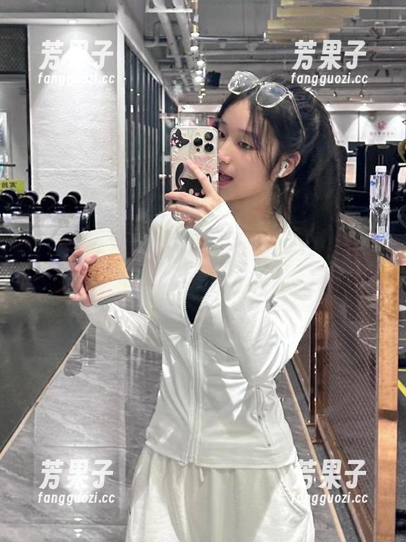 游荡在网红黑料网站，看到那些瓜，心中默默想：竟然敢再来一次？