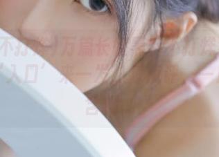 万篇长征黑料不打烊独家：泡芙‘入口’来一发热辣点评，一点都不含糊。
