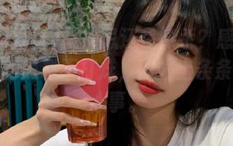 是妒忌还是捧杀？感受过网红明星的黑料不打烊，网站上条条都是伤心事。