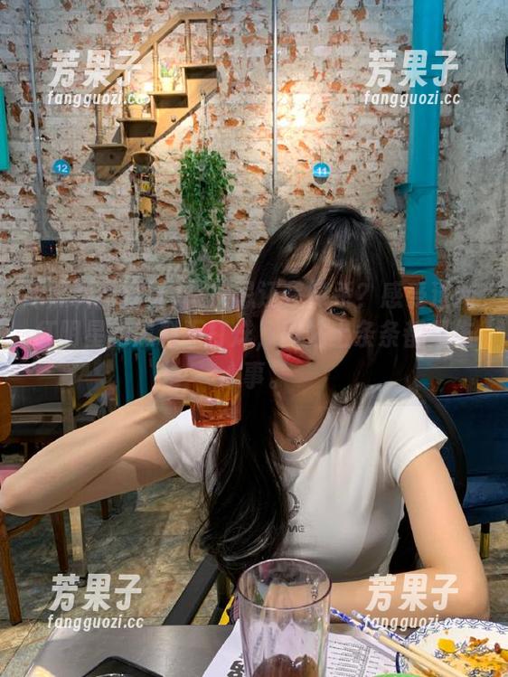 黑料不打烊 是妒忌还是捧杀?感受过网红明星的黑料不打烊,网站上条条都是伤心事。