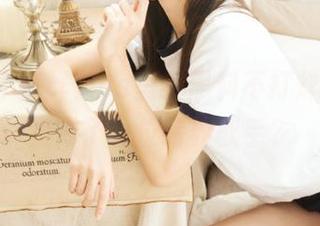 ios里的黑料不打烊，突然变成了一位跨界歌手？