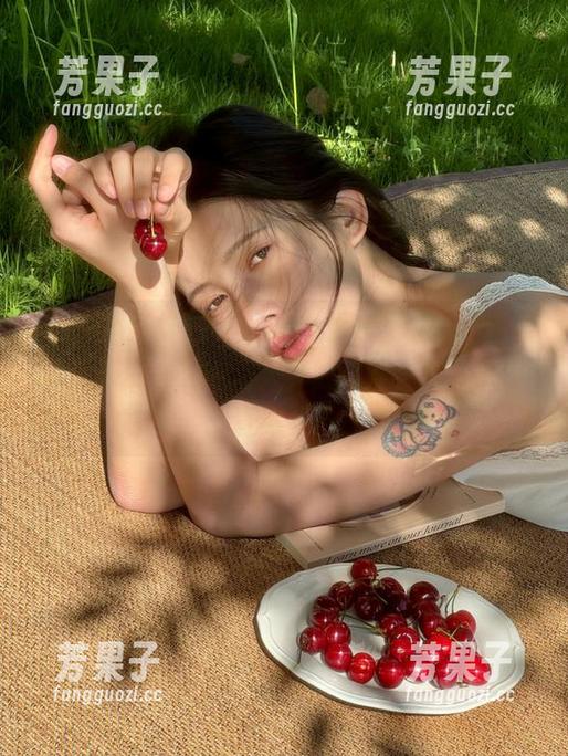 翘首以待，黑料不打烊ios版本带来的一波脑洞大开的轰炸，真让人想一直追下去！