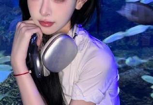 别人看剧，我在观看“zztt45.su黑料不打烊”，完全不自觉上瘾。