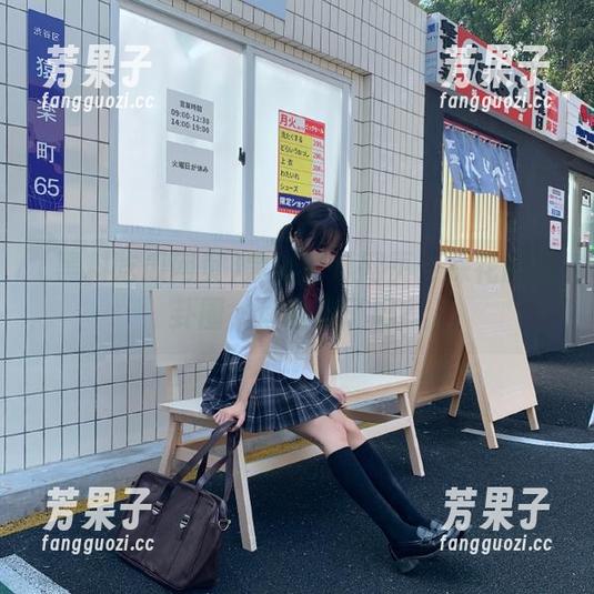 黑料吃瓜网页：探花的八卦圈，你收藏了吗？
