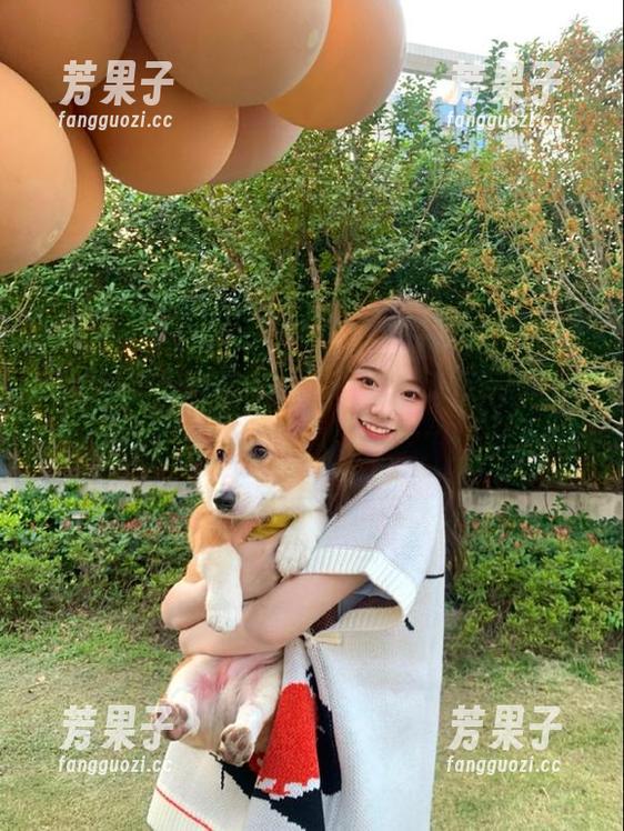 光剑架起，黑料社直达吃瓜新高度，感觉有点暧昧……