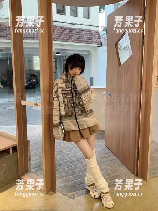 被黑料社区苹果版在线轰炸了，心里就一个‘晕’，太疯狂了！