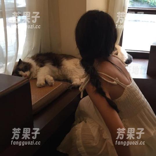 黑料网果然名不虚传，点开地址就被各种爆料吸引住了。