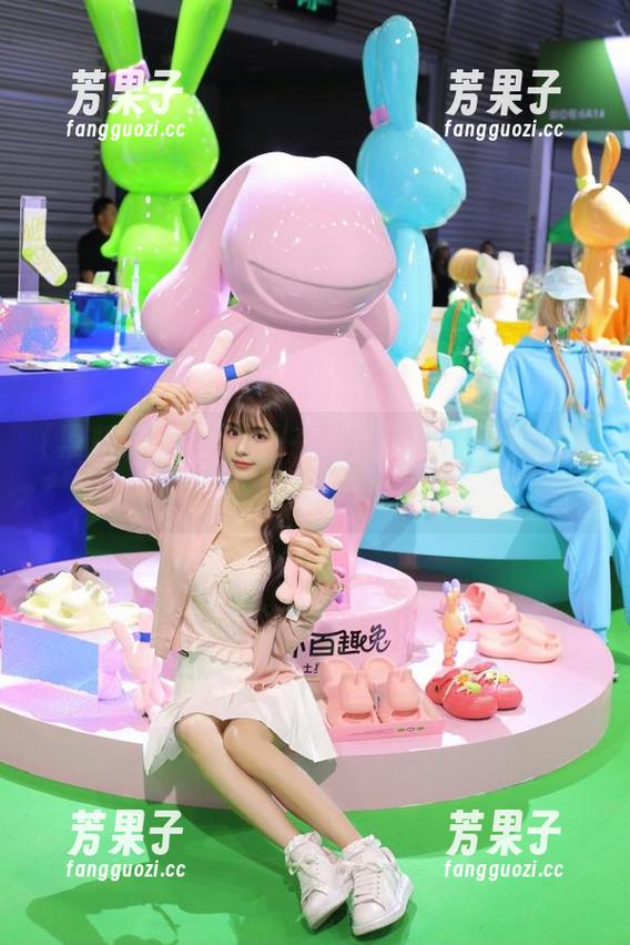 看黑料网在线，记得收藏地址，别让好瓜溜走！